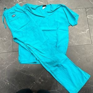 Teal Cherokee Scrub set 4700 top & 4101T pants